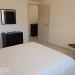 Royal View Apartman *