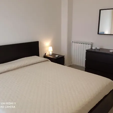 Royal View Apartment *